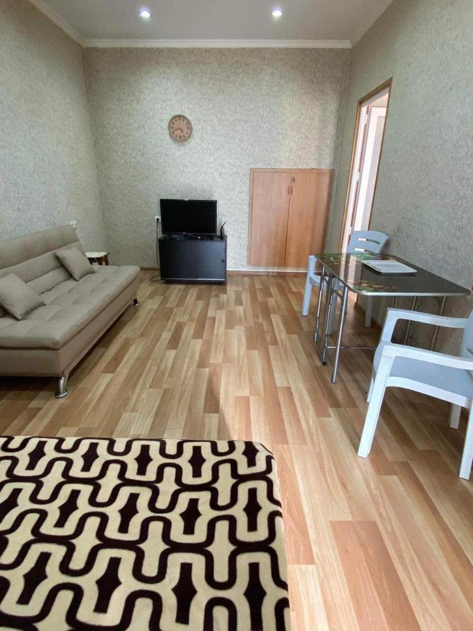 Nutsa'S Apartment In Old ティビリシ エクステリア 写真